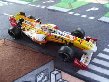 ING Renault F1 Team R29