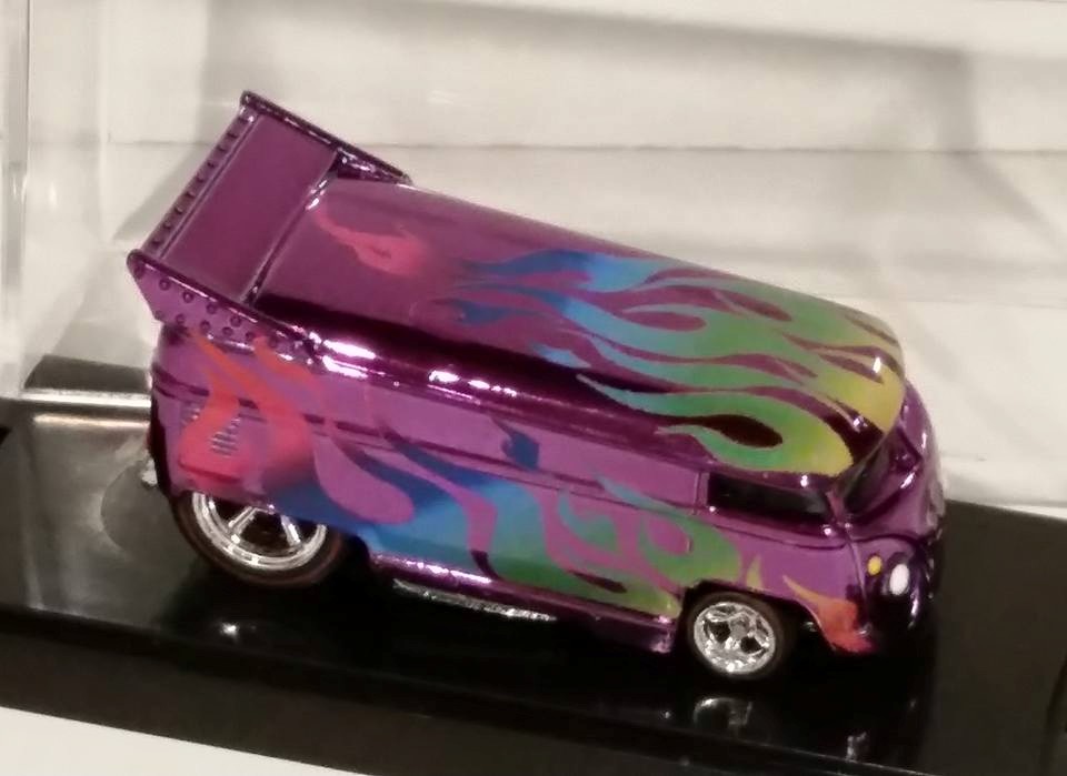 HOT WHEELS GARAGE Volkswagen Drag Bus EUR 39,78 - FR