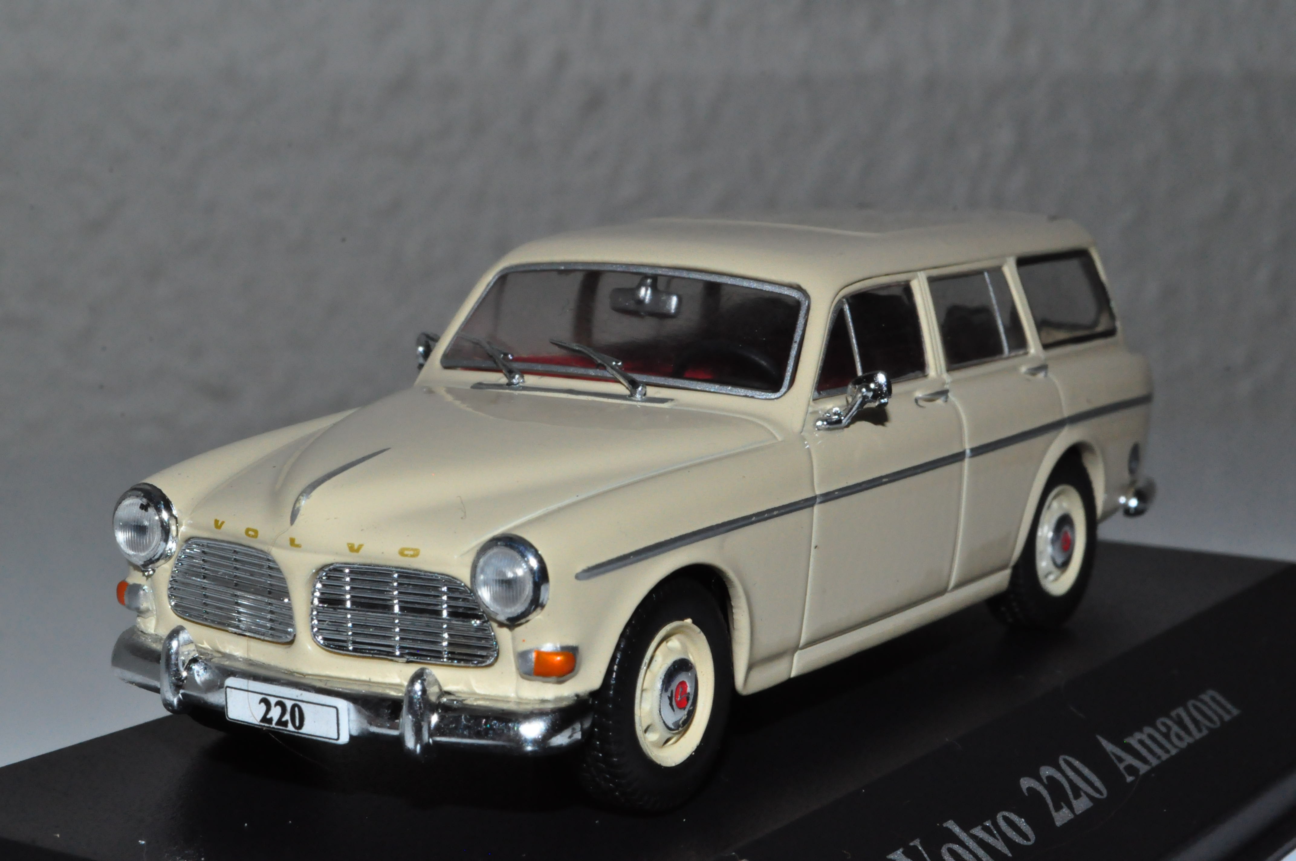 Volvo p220 amazon