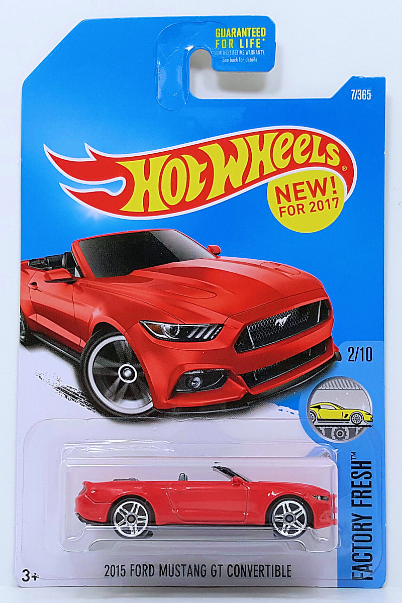 2015 ford mustang convertible diecast model Clearance
