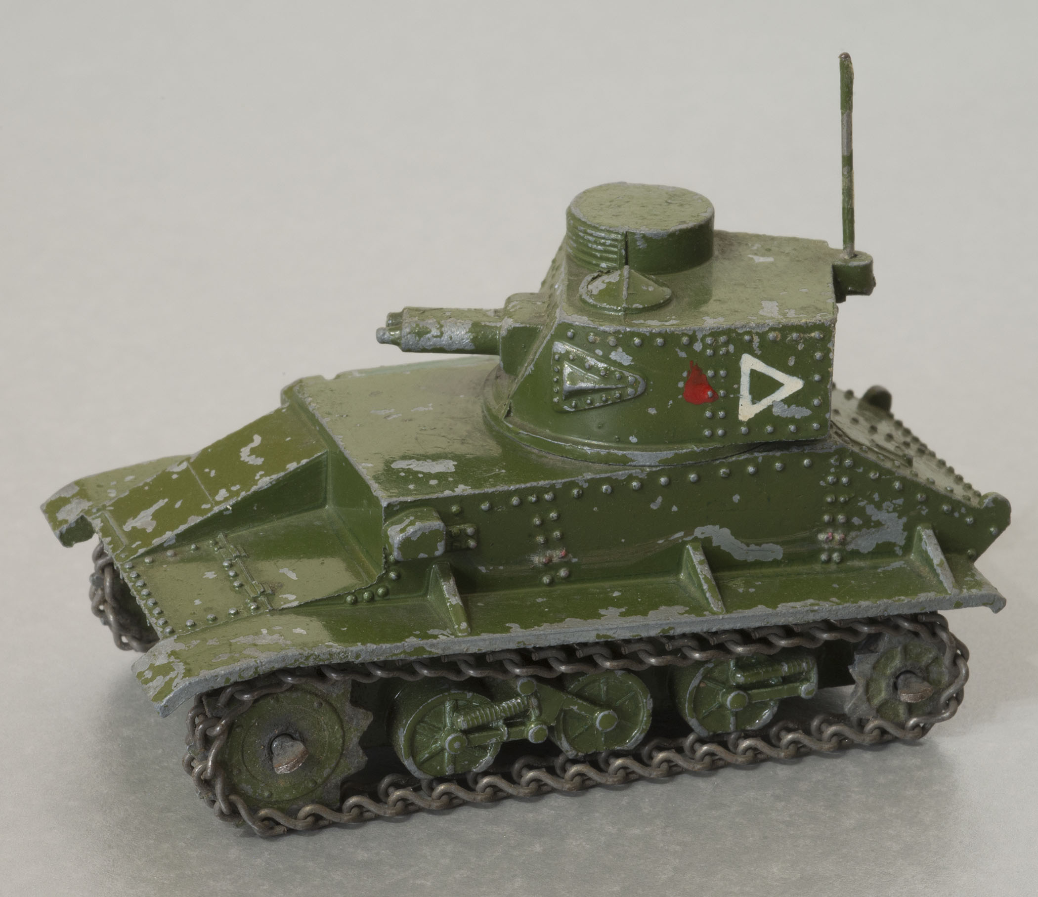 Dinky Toys Prewar Light Tank Model Military Tanks and Armored