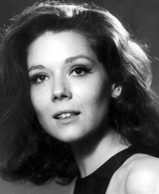 114904-diana-rigg-hot-young-Imgur-ry0Y.j